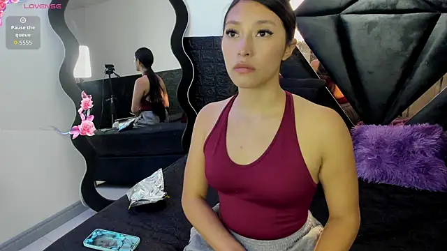 Queen Jen online show from 06/19/26, 05:12
