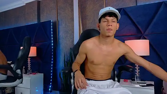 ThiagoFerrer  online show from 05/27/26, 04:31