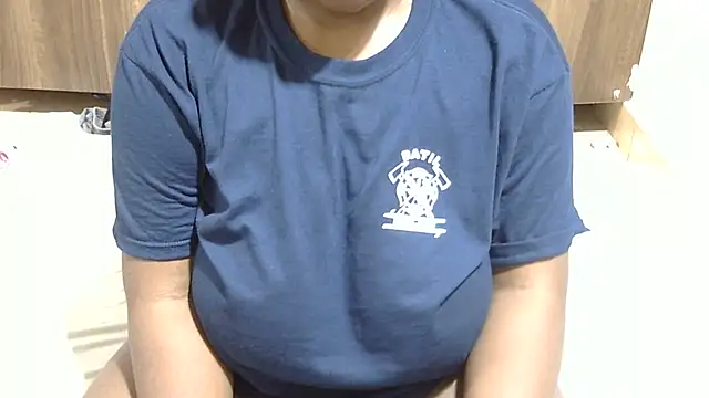 Snapshot of RawHoneyXo- chatting on 07/31/26, 03:11 RawHoneyXo- online show from 07/31/26, 03:11