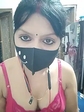 Snapshot of ZOYA-STRIP chatting on 06/20/26, 03:59 ZOYA-STRIP online show from 06/20/26, 03:59