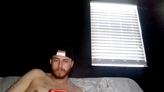 Snapshot of Tallhungcloudyyy chatting on 06/14/26, 06:32 Tallhungcloudyyy online show from 06/14/26, 06:32
