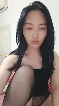 Snapshot of lylxili chatting on 06/14/26, 01:57 lylxili online show from 06/14/26, 01:57