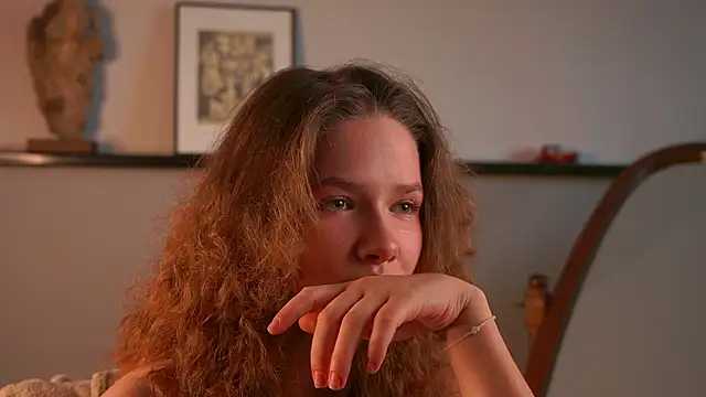 Snapshot of TatianaCichocki chatting on 07/24/26, 03:48 TatianaCichocki online show from 07/24/26, 03:48