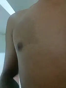 Snapshot of Elyxir04 chatting on 07/10/26, 01:58 Elyxir04 online show from 07/10/26, 01:58
