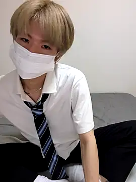 Snapshot of hayato_07 chatting on 06/25/26, 12:09 hayato 07 online show from 06/25/26, 12:09