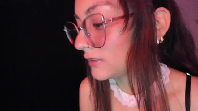 Snapshot of Lucy_Doll85 chatting on 07/15/26, 08:36 Lucy Doll85 online show from 07/15/26, 08:36