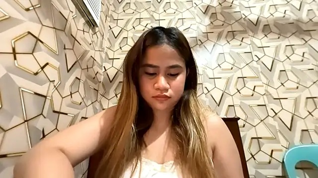 Snapshot of AngeliqueSimoson chatting on 05/20/26, 05:13 AngeliqueSimoson online show from 05/20/26, 05:13