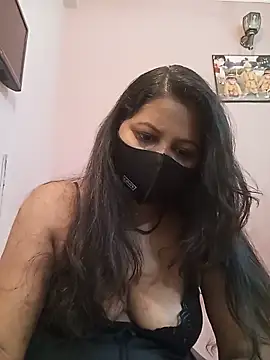 Snapshot of Miss_kirtii chatting on 05/26/26, 12:34 Miss kirtii online show from 05/26/26, 12:34