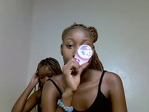 Snapshot of Pretty_kitty48 chatting on 07/08/26, 04:17 Pretty kitty48 online show from 07/08/26, 04:17