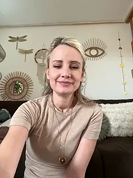 Lilygreen1 online show from 05/19/26, 09:15