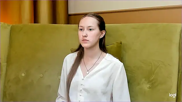 Calista Everleig online show from 06/04/26, 10:21