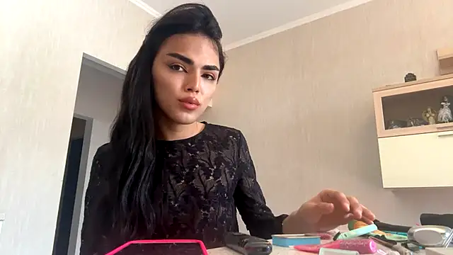 Snapshot of MarlyJess chatting on 06/23/26, 01:20 MarlyJess online show from 06/23/26, 01:20