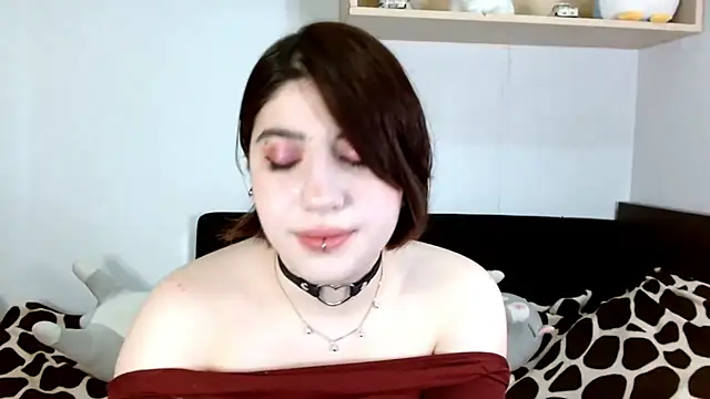 Snapshot of Oriana_secret chatting on 06/27/26, 04:06 Oriana secret online show from 06/27/26, 04:06