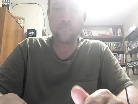 Snapshot of icebergXpress chatting on 06/02/26, 03:36 icebergXpress online show from 06/02/26, 03:36