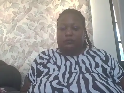Snapshot of fat_ebonyqueen chatting on 06/26/26, 07:46 fat ebonyqueen online show from 06/26/26, 07:46