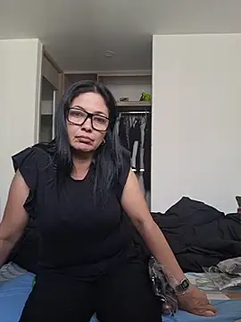 Scarlett Valnyx online show from 05/18/26, 08:14