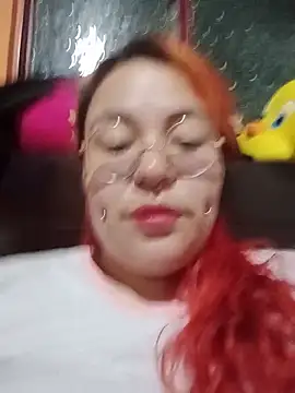 Snapshot of bruja_sscarlata chatting on 06/15/26, 04:04 bruja sscarlata online show from 06/15/26, 04:04
