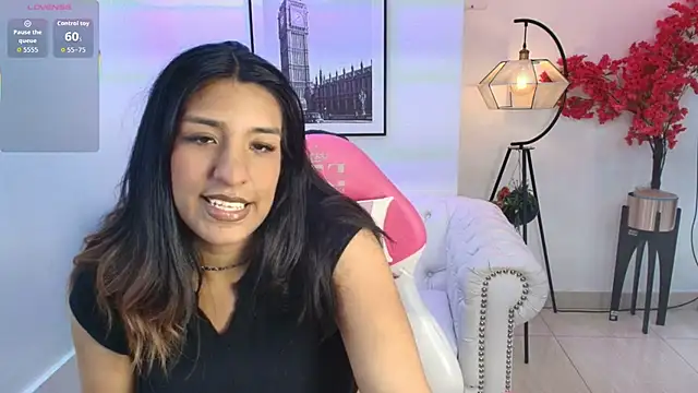 Snapshot of Stephany_triana chatting on 05/26/26, 03:46 Stephany triana online show from 05/26/26, 03:46