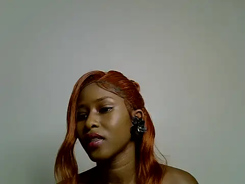 Snapshot of Sexy_bella6 chatting on 06/18/26, 02:10 Sexy bella6 online show from 06/18/26, 02:10