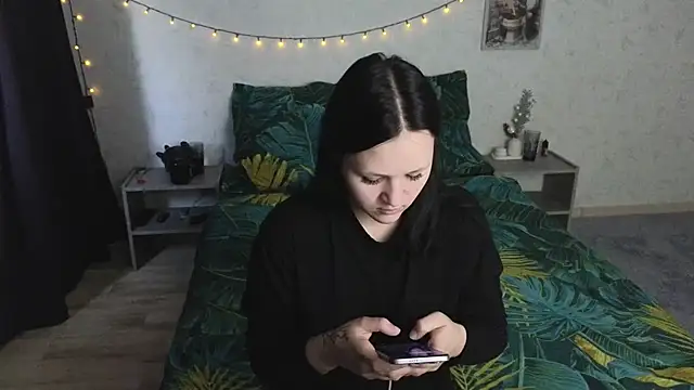 Snapshot of Tori_cute chatting on 07/03/26, 02:29 Tori cute online show from 07/03/26, 02:29