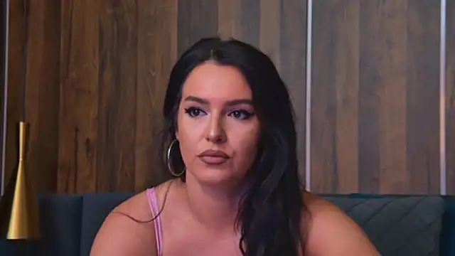 Snapshot of JennifferGray chatting on 07/18/26, 05:11 JennifferGray online show from 07/18/26, 05:11