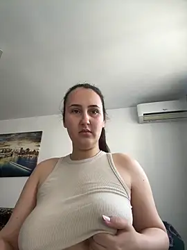 Snapshot of SweetTerrea chatting on 05/25/26, 07:03 SweetTerrea online show from 05/25/26, 07:03