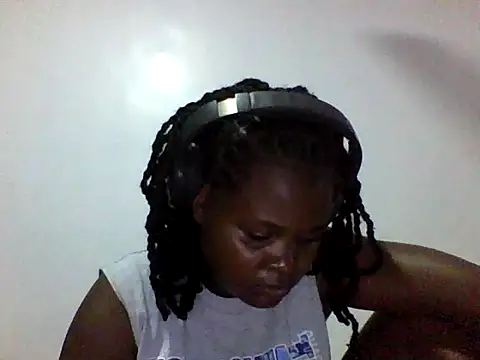 Snapshot of ladar chatting on 07/02/26, 05:46 ladar online show from 07/02/26, 05:46