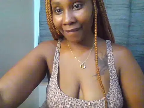 Snapshot of Sexie_sugar chatting on 07/17/26, 05:25 Sexie sugar online show from 07/17/26, 05:25