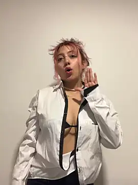 Emma Cut online show from 05/28/26, 11:13