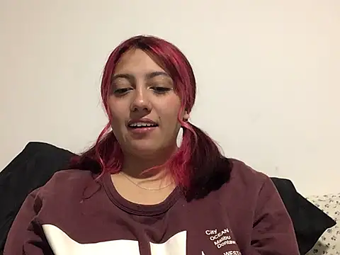 Emma Cut online show from 06/04/26, 01:33
