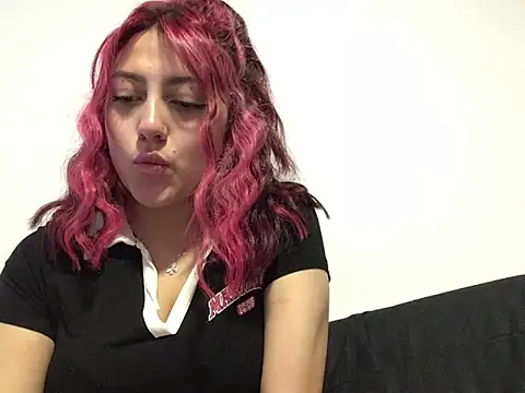 Emma Cut online show from 06/06/26, 03:50