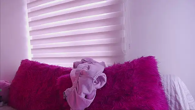 violetta jonss online show from 05/21/26, 06:59