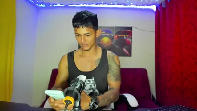 Snapshot of blakmishael chatting on 05/19/26, 08:26 blakmishael online show from 05/19/26, 08:26