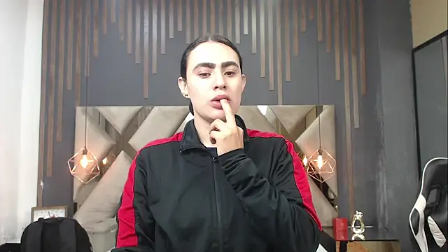 Snapshot of MartinaaFit chatting on 06/19/26, 11:36 MartinaaFit online show from 06/19/26, 11:36