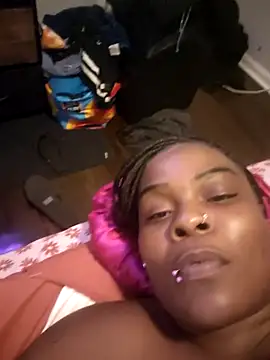 damnshegotass online show from 06/24/26, 07:18