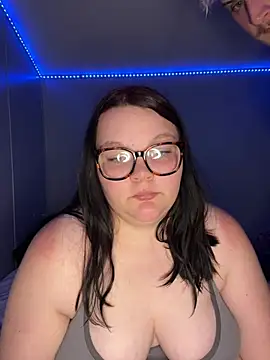 Queenbaddie21 online show from 05/20/26, 02:51