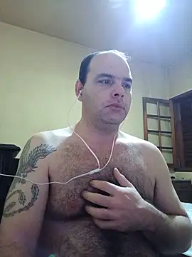 Snapshot of Safado700 chatting on 05/27/26, 02:41 Safado700 online show from 05/27/26, 02:41
