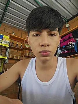 Snapshot of phuwin_bj chatting on 06/26/26, 02:54 phuwin bj online show from 06/26/26, 02:54