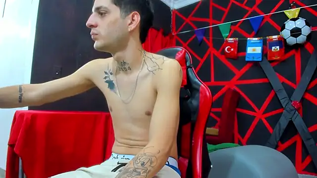 boy max latin online show from 06/28/26, 05:46