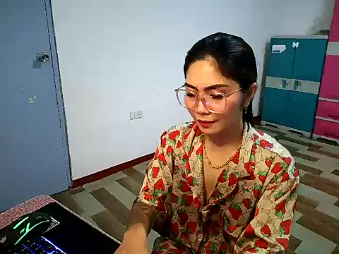 Snapshot of Sexynica chatting on 06/21/26, 01:46 Sexynica online show from 06/21/26, 01:46