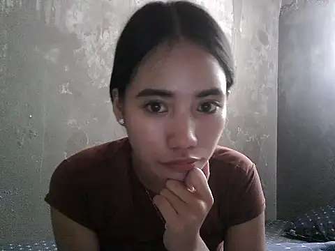 young sophieee online show from 05/26/26, 03:02