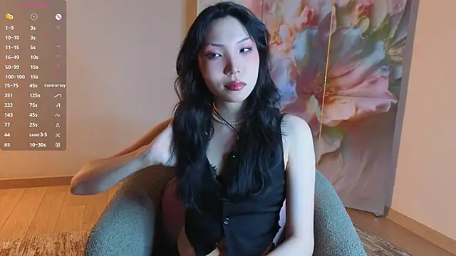 Snapshot of KristanTienken chatting on 06/26/26, 02:05 KristanTienken online show from 06/26/26, 02:05