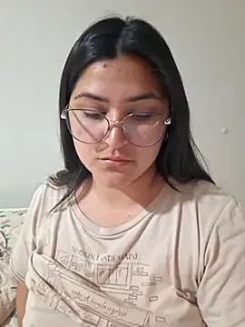 morena95  online show from 06/29/26, 07:03