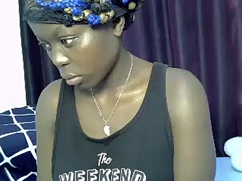 Snapshot of ebonycurvedass chatting on 07/08/26, 11:58 ebonycurvedass online show from 07/08/26, 11:58