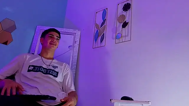 AxelSavage11 online show from 05/23/26, 01:04