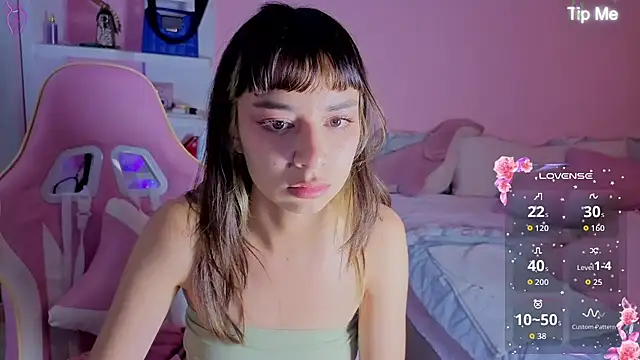 Snapshot of little_rachel_cute chatting on 07/16/26, 11:33 little rachel cute online show from 07/16/26, 11:33
