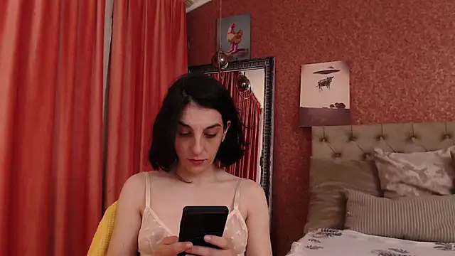 Snapshot of RedFlagXXX chatting on 06/10/26, 05:18 RedFlagXXX online show from 06/10/26, 05:18