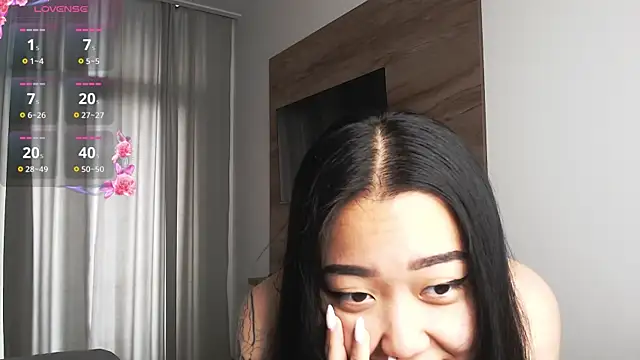 Snapshot of LillGothBaby chatting on 06/26/26, 04:17 LillGothBaby online show from 06/26/26, 04:17
