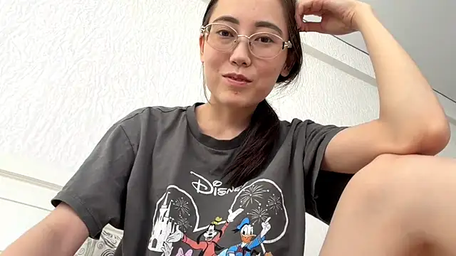 VickieTrudo online show from 07/15/26, 11:15