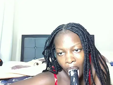 Snapshot of slim_sexy1 chatting on 06/17/26, 10:54 slim sexy1 online show from 06/17/26, 10:54